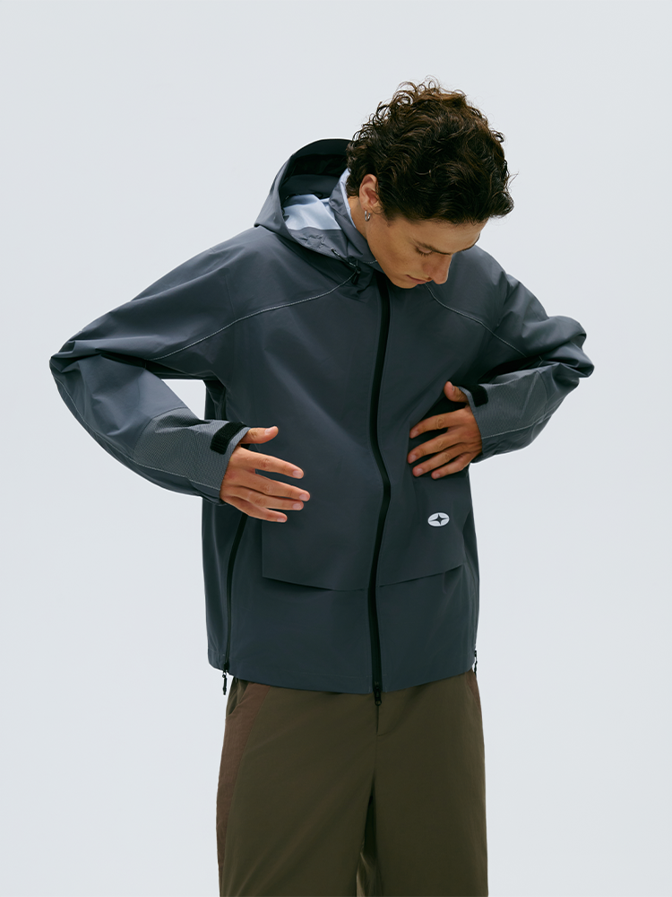 toray delfy 3L shield rain jacket